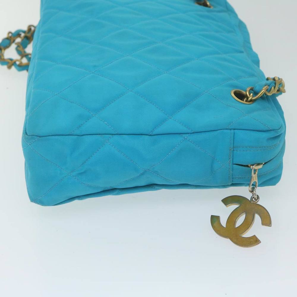 CHANEL Matelasse Shoulder Bag - Picture 10 of 16